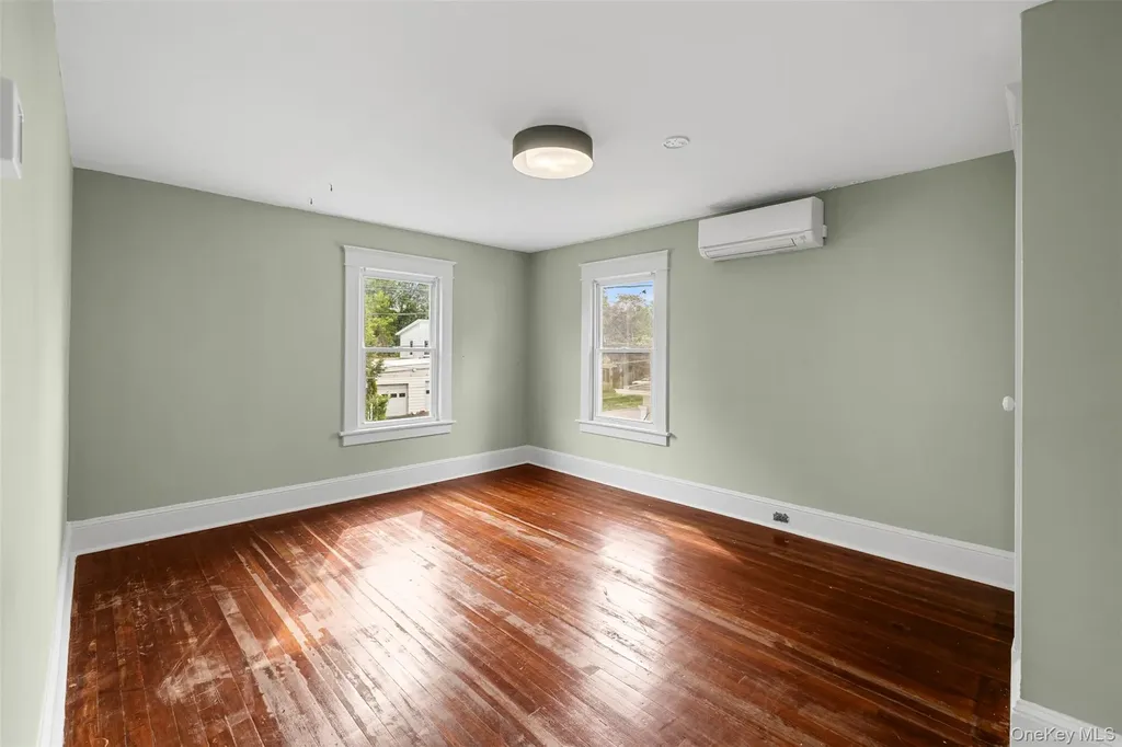 39 Pine Street Kingston NY 12401