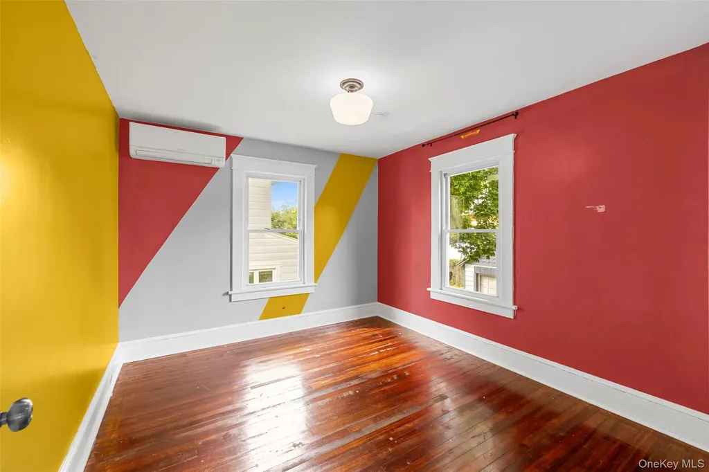 39 Pine Street Kingston NY 12401