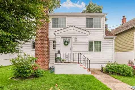 58 Ridgewood Avenue Yonkers NY 10704