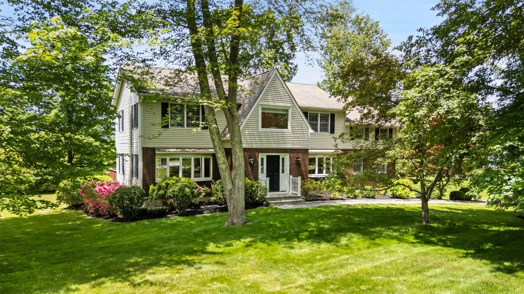 2 Shoshone Drive Katonah NY 10536