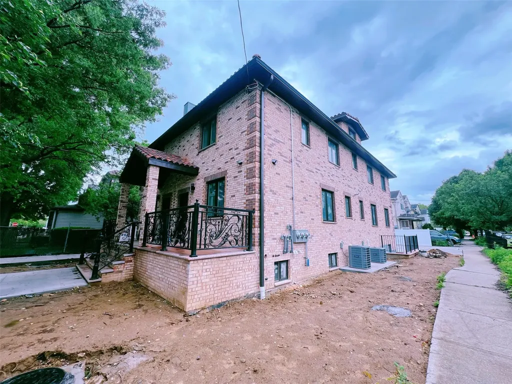 208-04 47th Avenue Bayside NY 11361