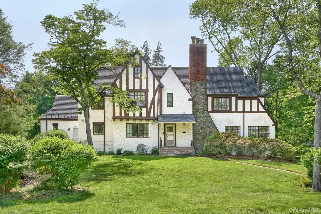 2 Byworth Road New Rochelle NY 10804