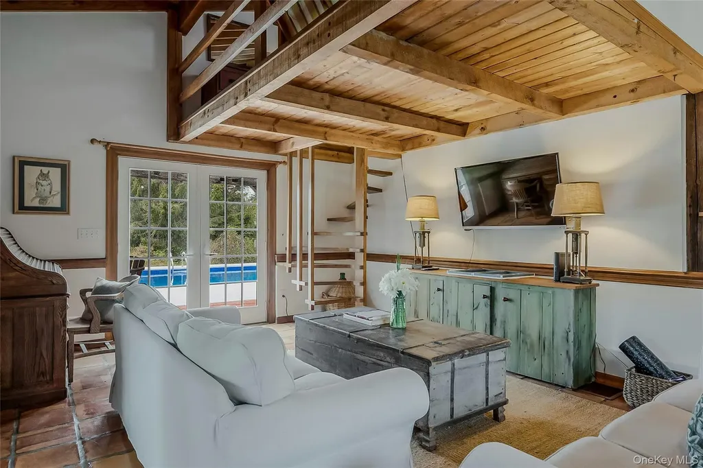 5 Jessup Lane Quogue NY 11959