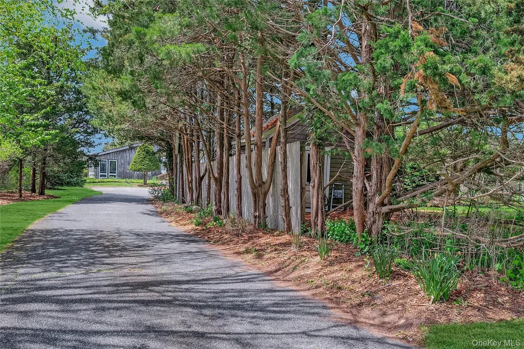 5 Jessup Lane Quogue NY 11959