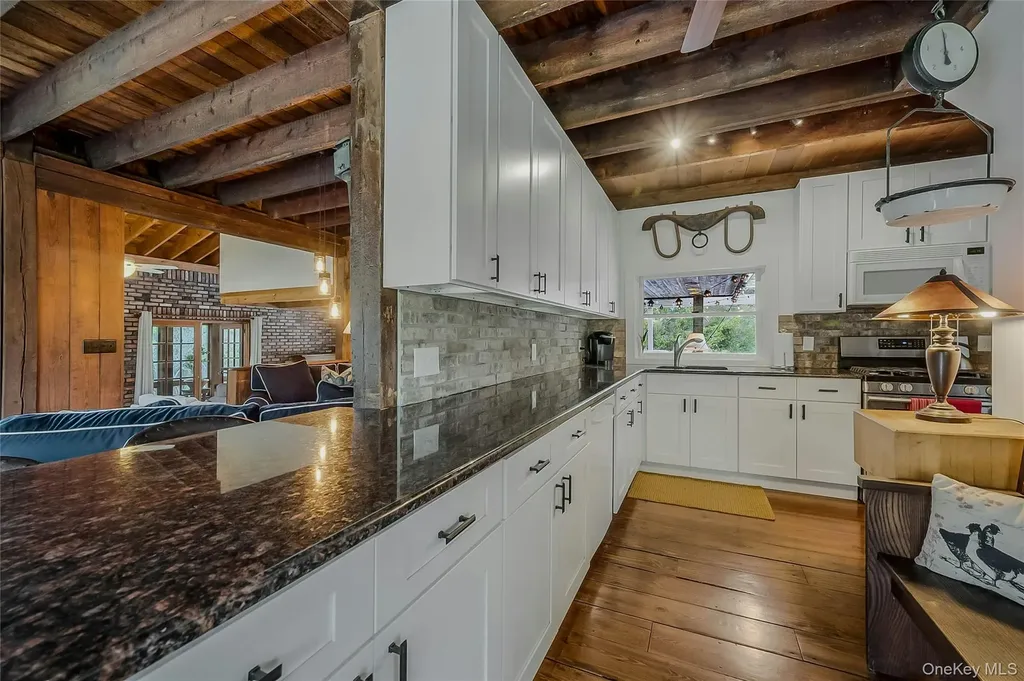 5 Jessup Lane Quogue NY 11959