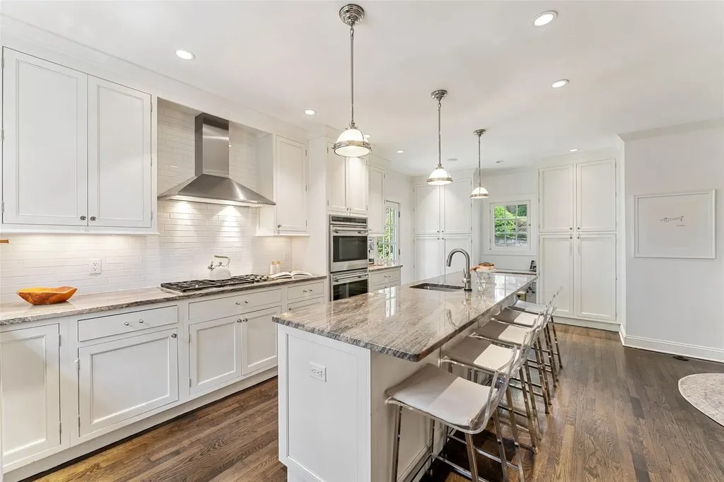 52 Cedar Lane Bronxville NY 10708