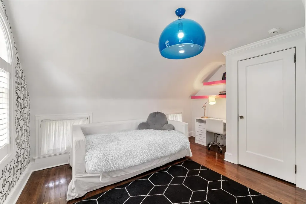 52 Cedar Lane Bronxville NY 10708