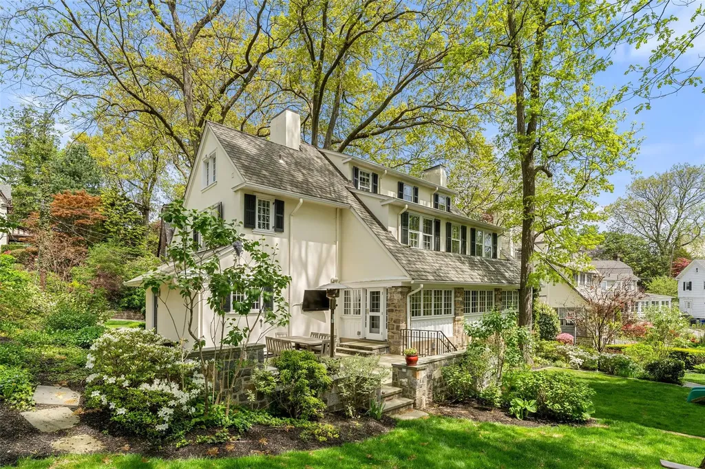 52 Cedar Lane Bronxville NY 10708