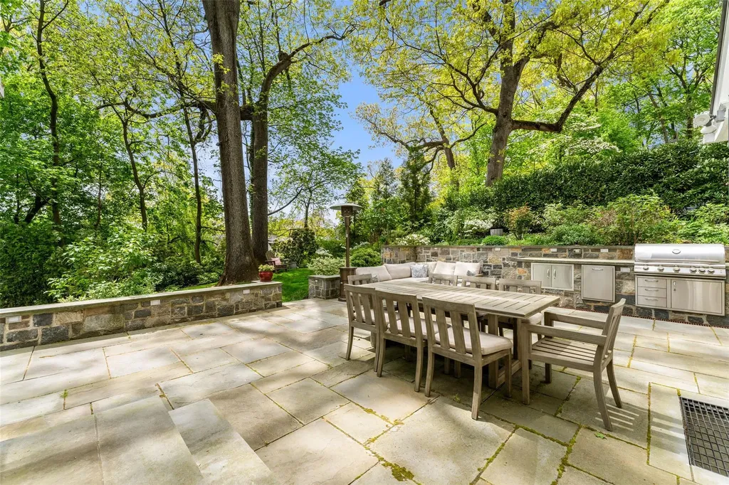52 Cedar Lane Bronxville NY 10708