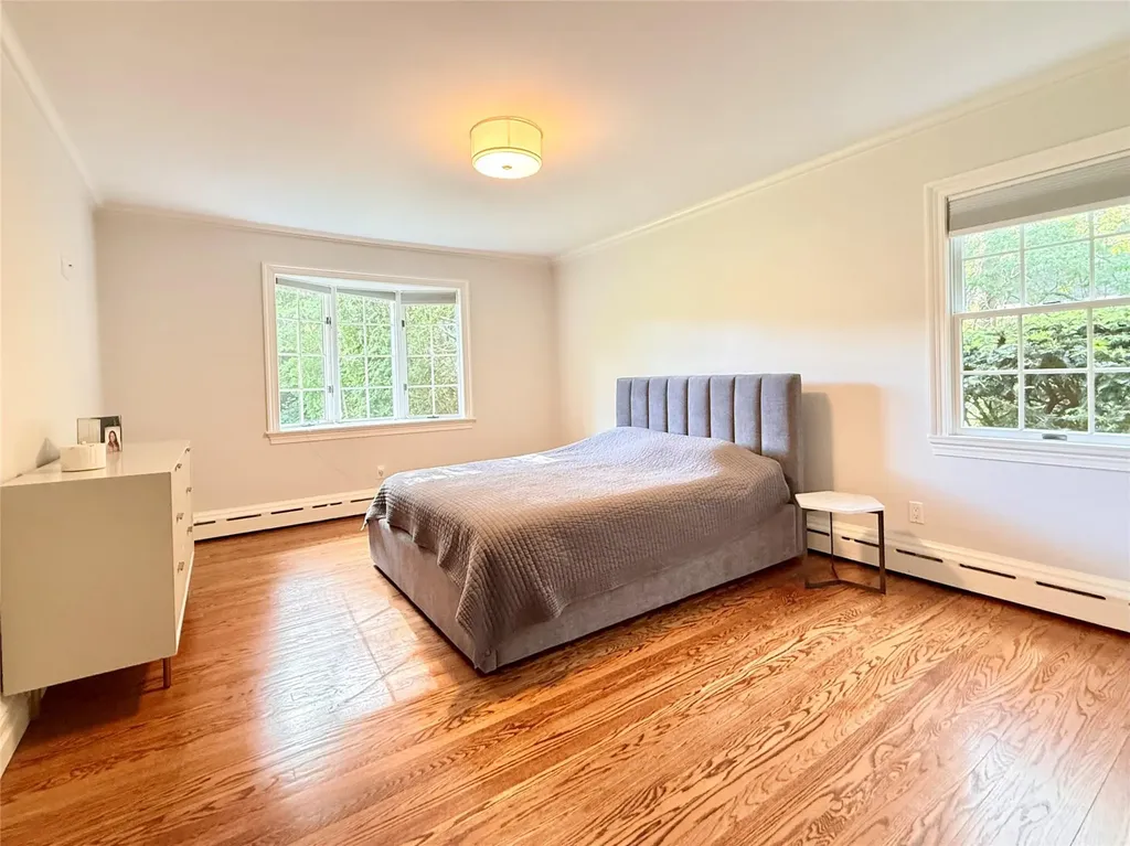 43 Glen Way Cold Spring Harbor NY 11724