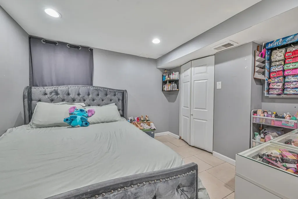37 E Locust Street Central Islip NY 11722