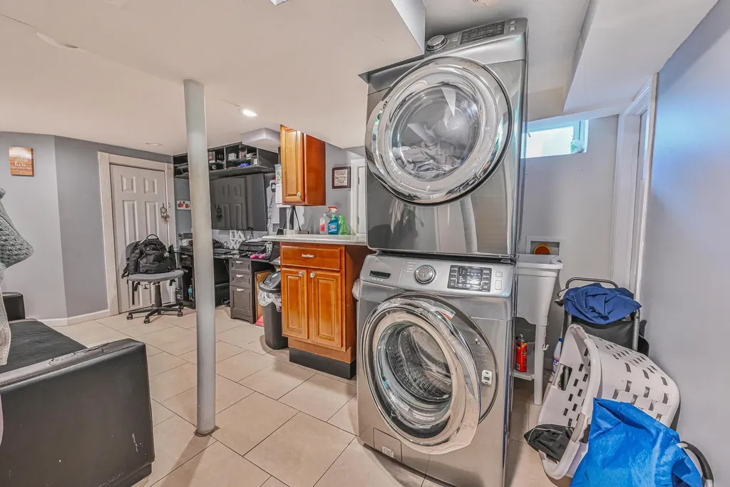 37 E Locust Street Central Islip NY 11722
