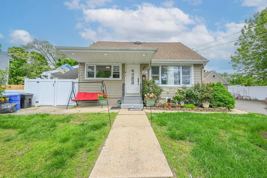 37 E Locust Street Central Islip NY 11722
