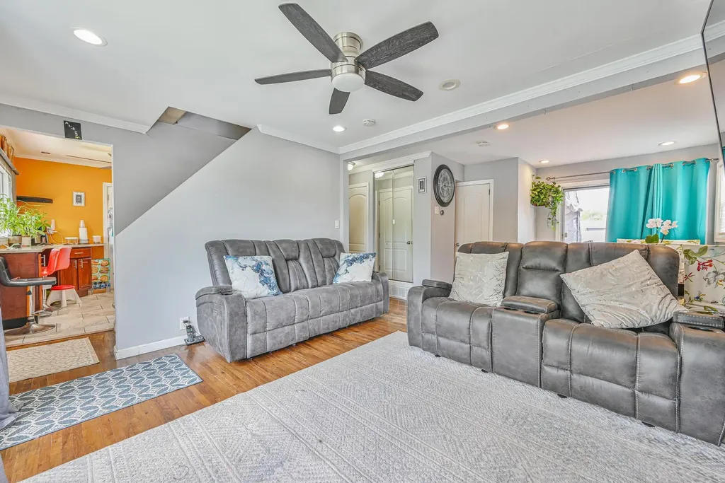 37 E Locust Street Central Islip NY 11722
