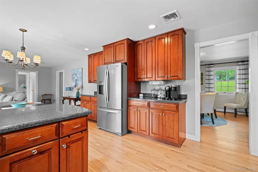 17 Jackson Lane Campbell Hall NY 10916