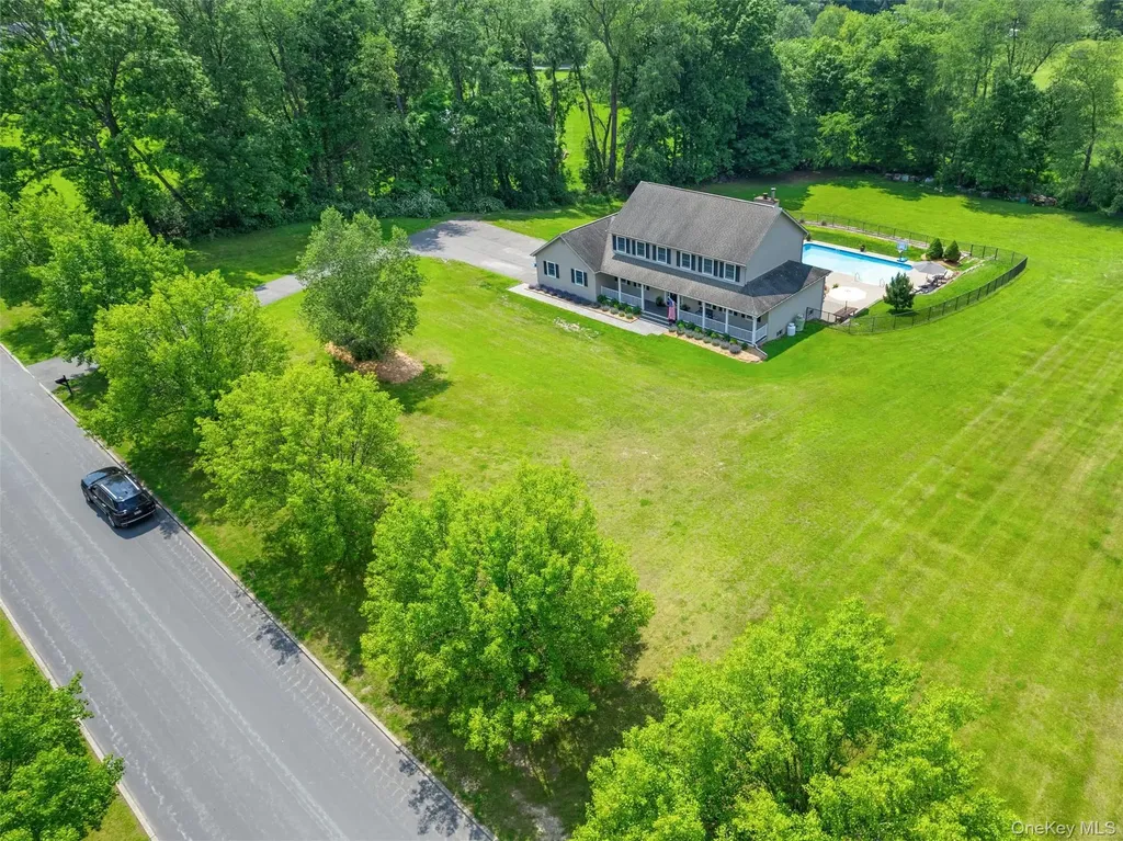 17 Jackson Lane Campbell Hall NY 10916