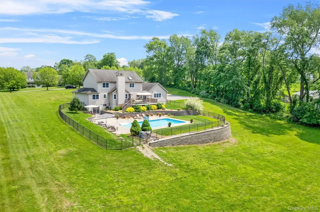 17 Jackson Lane Campbell Hall NY 10916