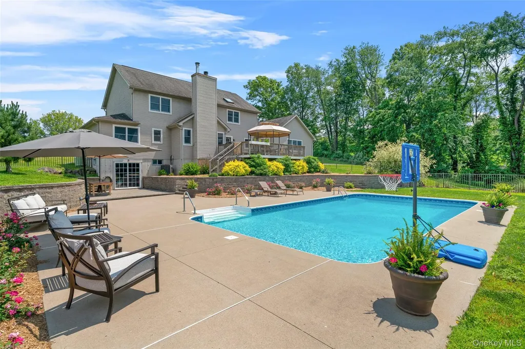 17 Jackson Lane Campbell Hall NY 10916