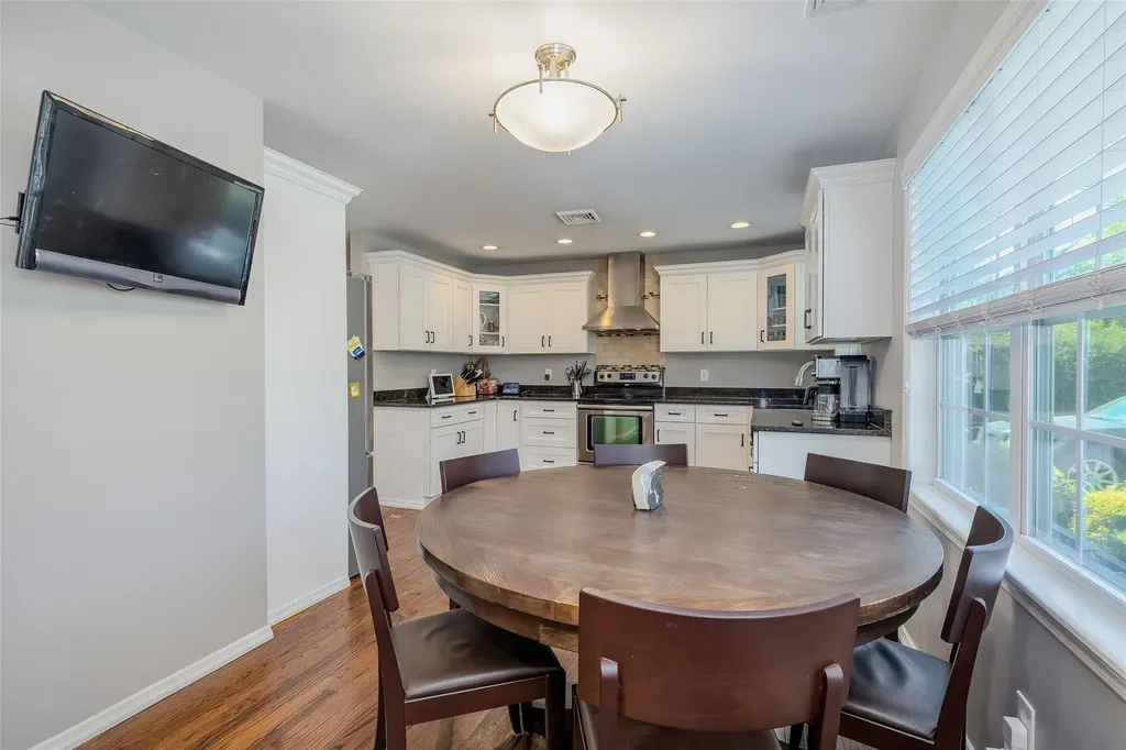 39 Harned Road Commack NY 11725
