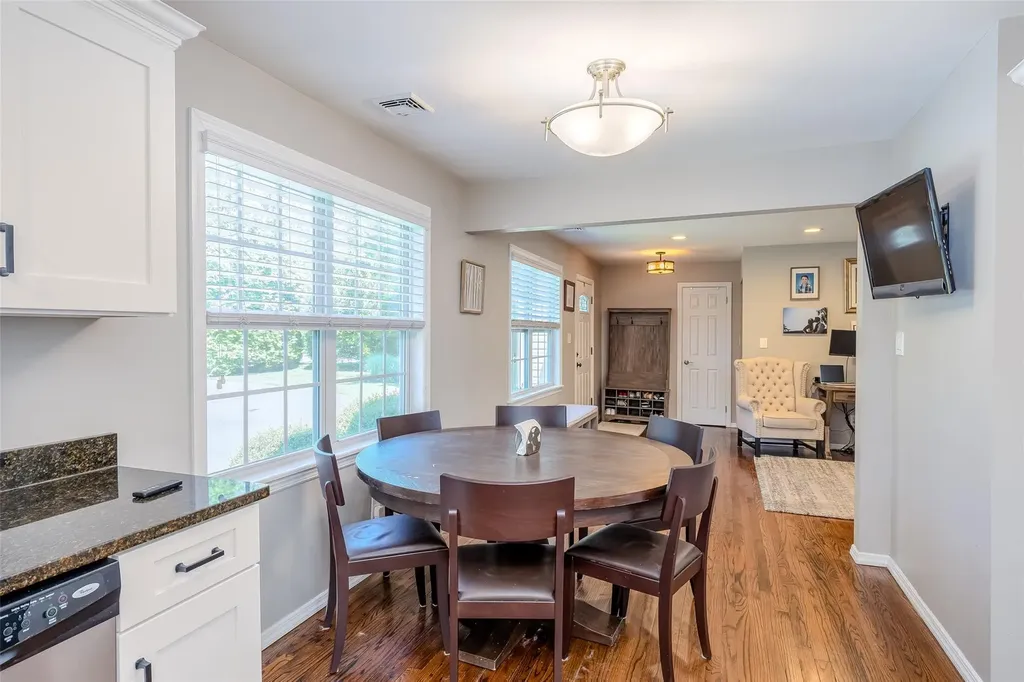 39 Harned Road Commack NY 11725