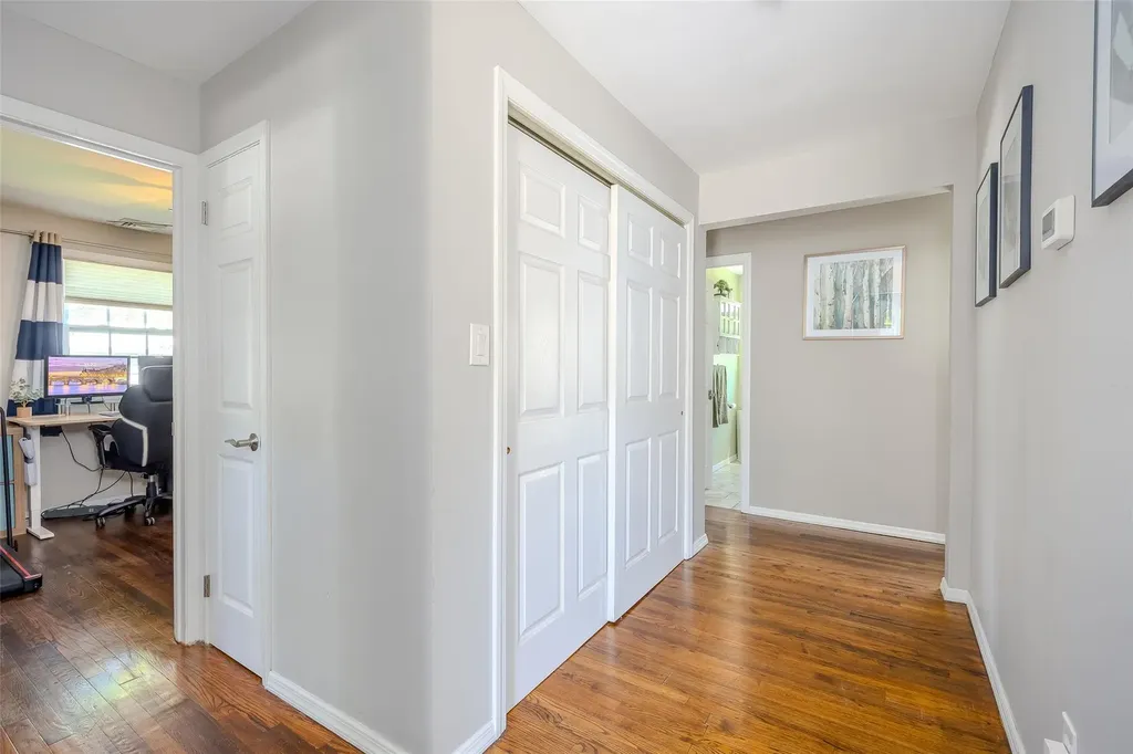 39 Harned Road Commack NY 11725