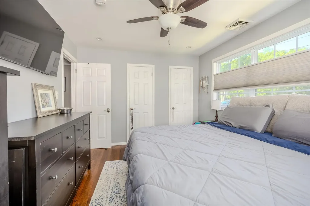 39 Harned Road Commack NY 11725