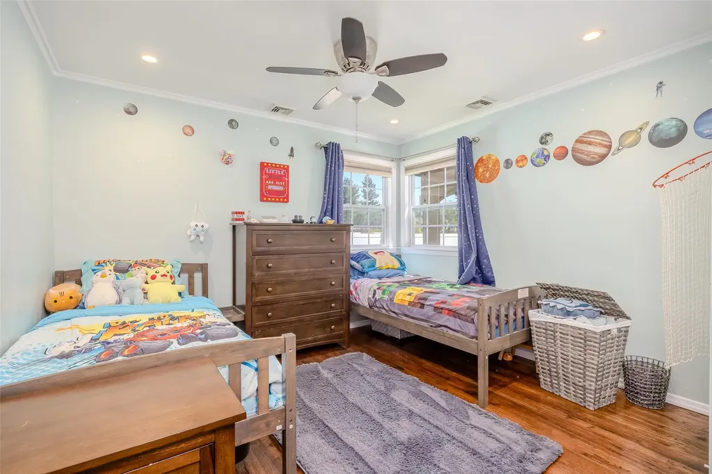 39 Harned Road Commack NY 11725