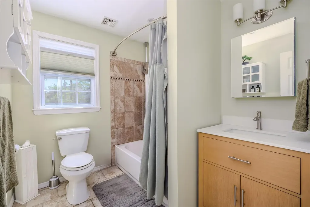 39 Harned Road Commack NY 11725