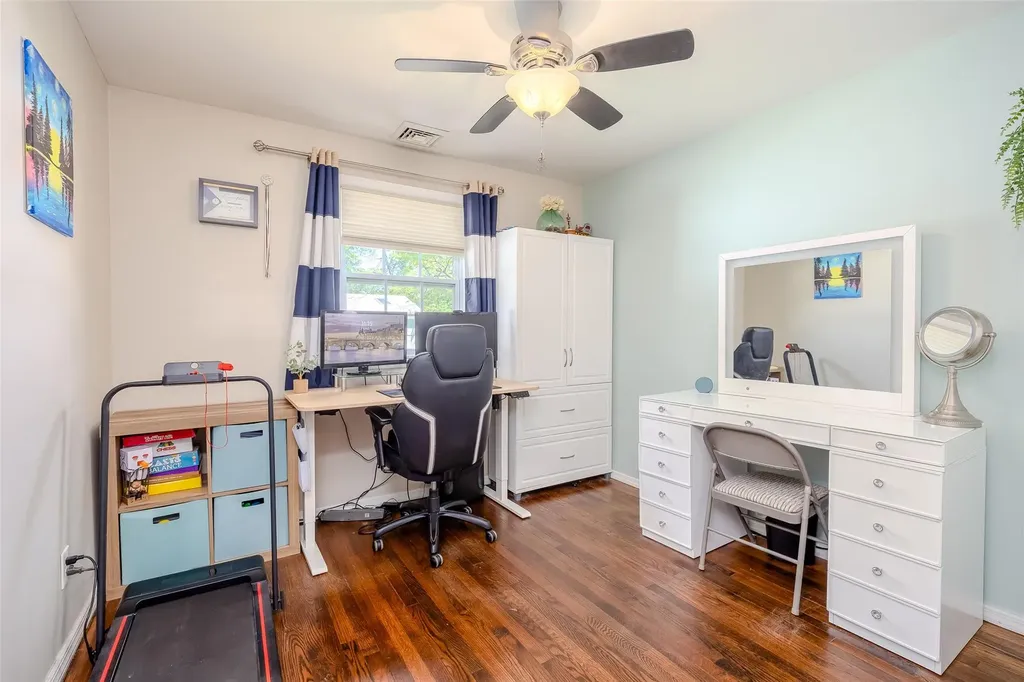 39 Harned Road Commack NY 11725