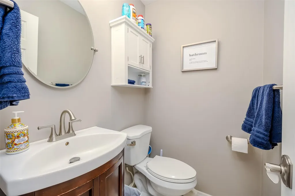 39 Harned Road Commack NY 11725