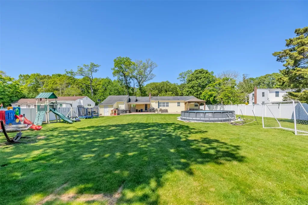 39 Harned Road Commack NY 11725