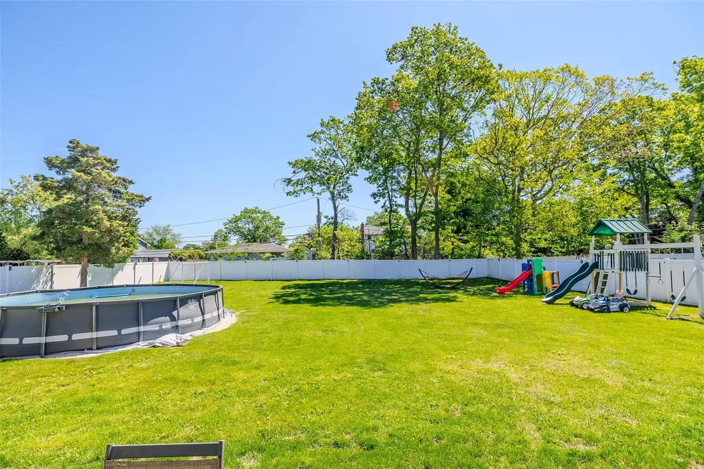 39 Harned Road Commack NY 11725