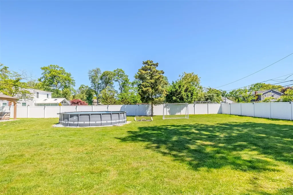 39 Harned Road Commack NY 11725