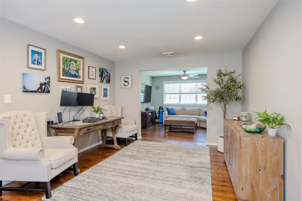 39 Harned Road Commack NY 11725
