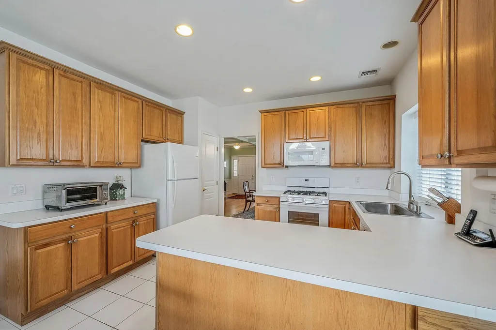 105 Louden Loop Mount Sinai NY 11766