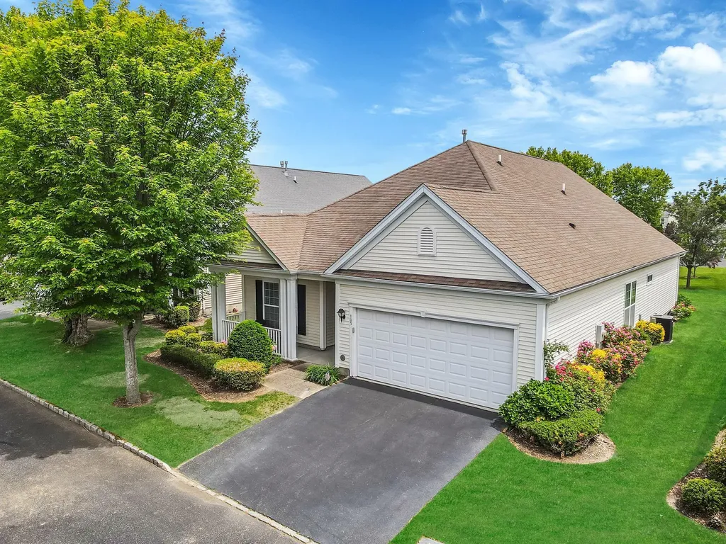 105 Louden Loop Mount Sinai NY 11766