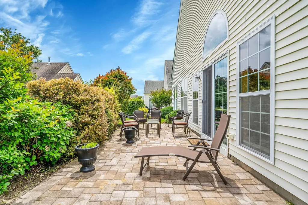 105 Louden Loop Mount Sinai NY 11766