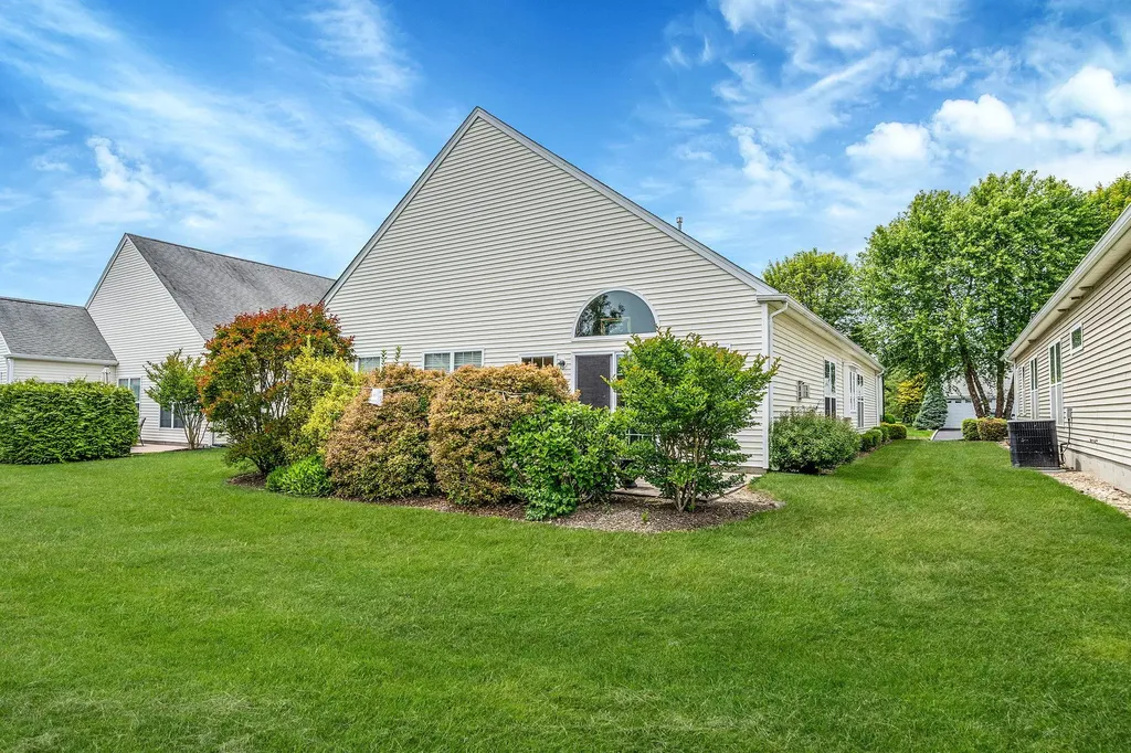105 Louden Loop Mount Sinai NY 11766