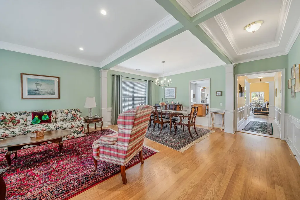 105 Louden Loop Mount Sinai NY 11766