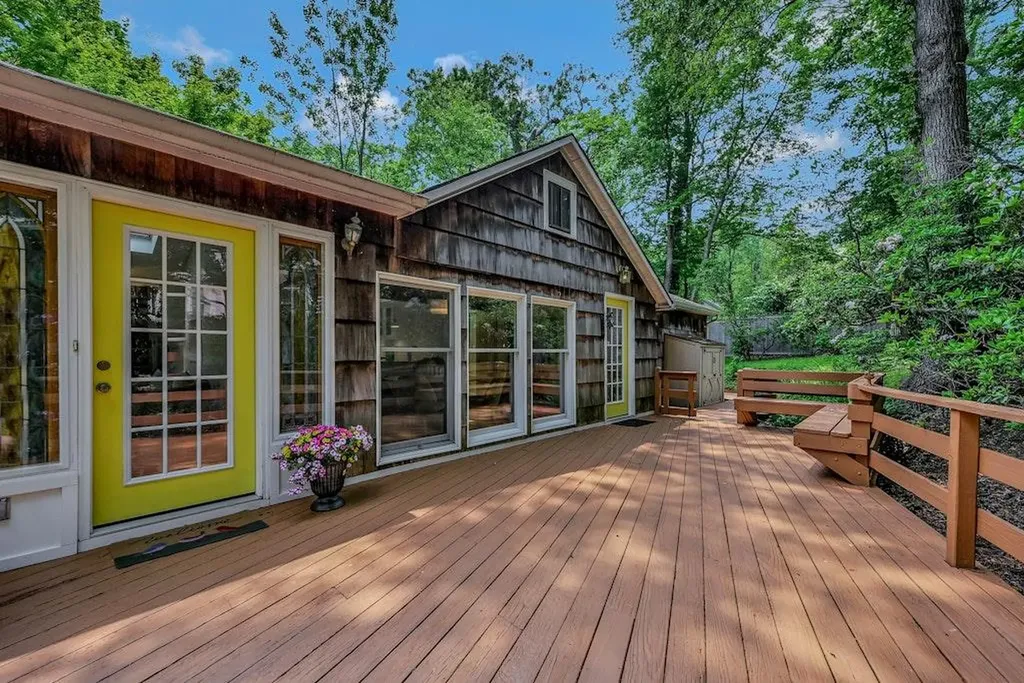 10 Maple Avenue Setauket NY 11733