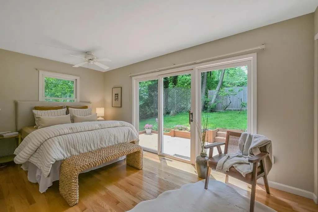 10 Maple Avenue Setauket NY 11733