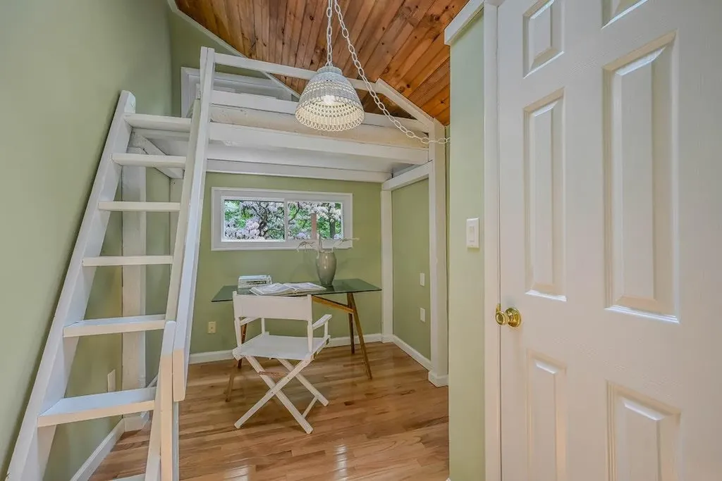 10 Maple Avenue Setauket NY 11733