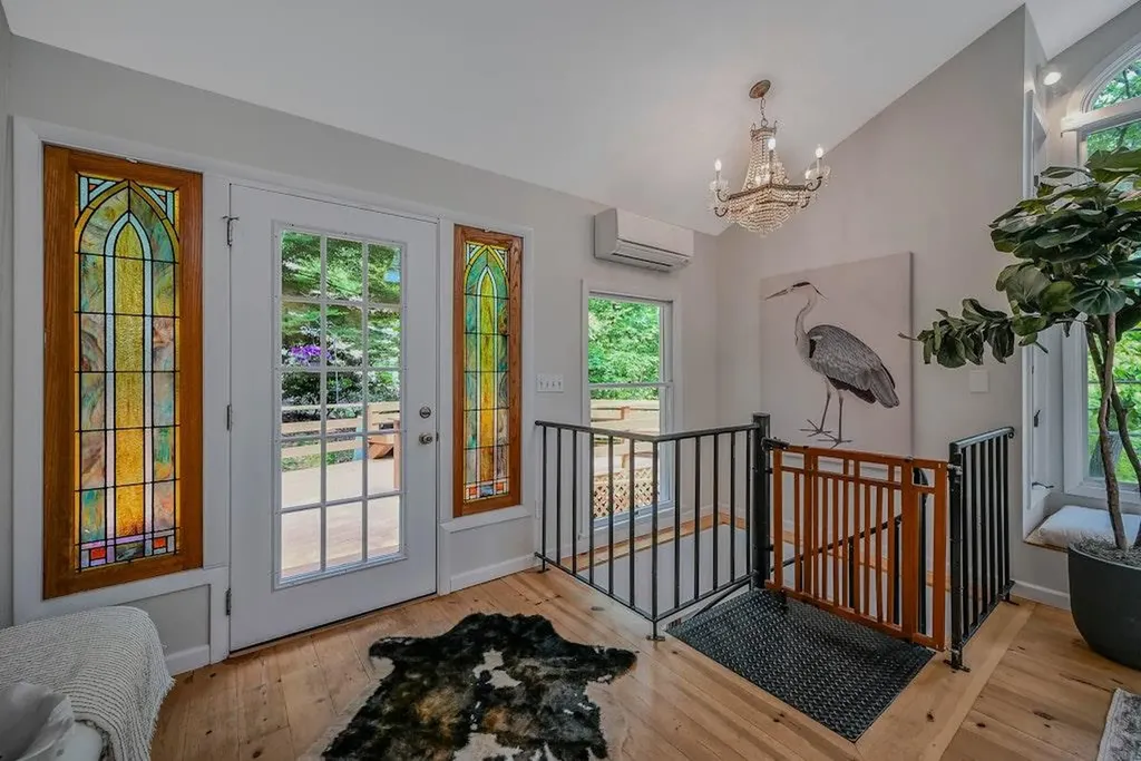 10 Maple Avenue Setauket NY 11733