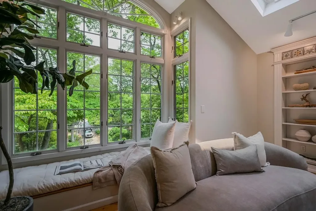 10 Maple Avenue Setauket NY 11733