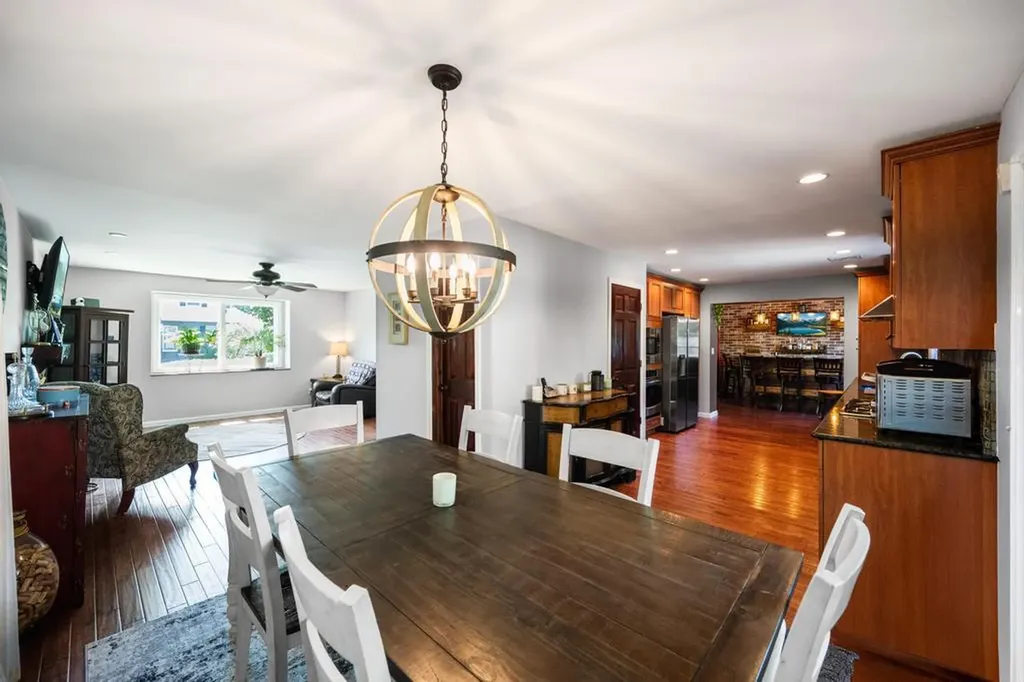 1 Darwin Drive Merrick NY 11566