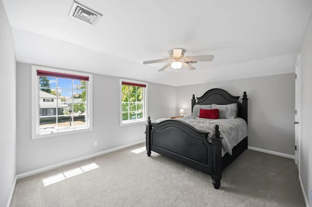 1 Darwin Drive Merrick NY 11566