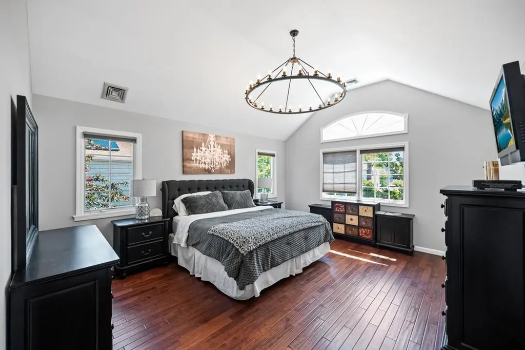 1 Darwin Drive Merrick NY 11566