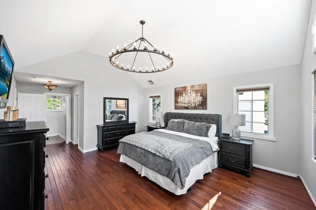 1 Darwin Drive Merrick NY 11566