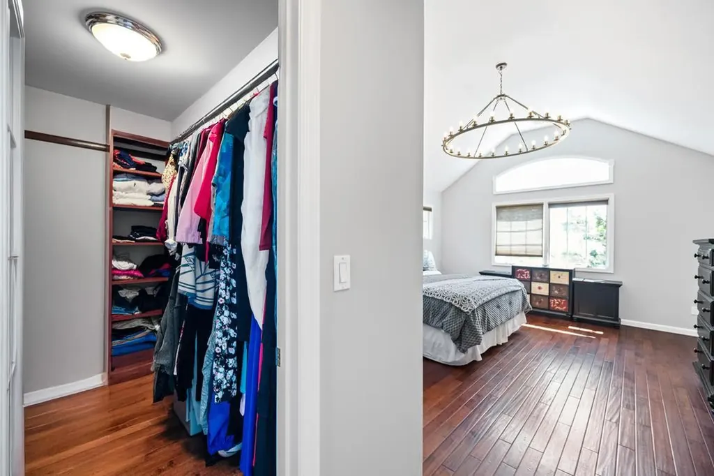1 Darwin Drive Merrick NY 11566