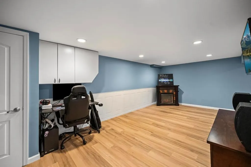 1 Darwin Drive Merrick NY 11566